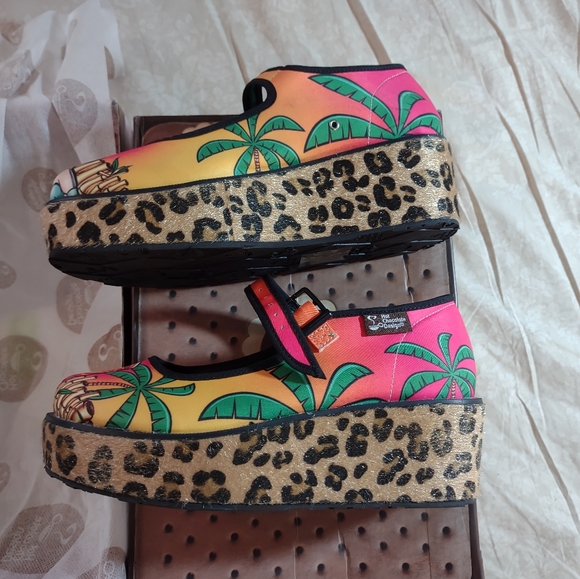 BNIB size 5 Chocolaticas Tiki platform - Picture 8 of 11